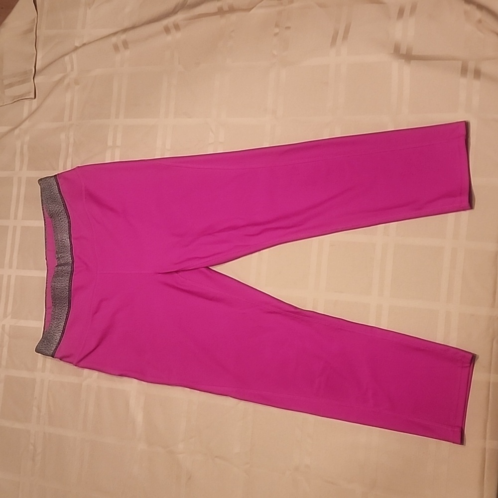 Athleta size medium leggings